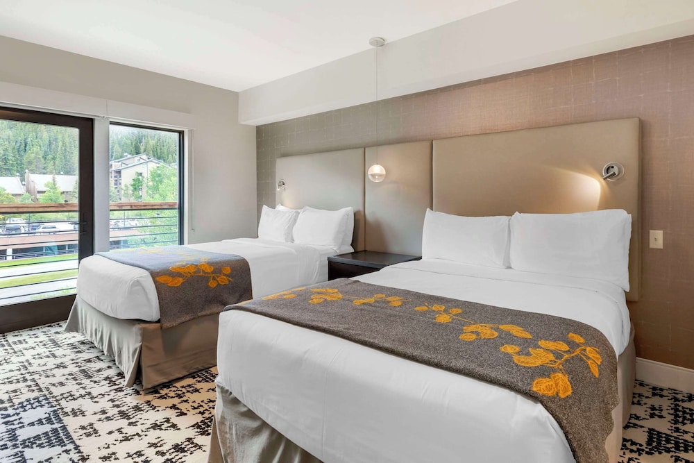 Standard Room, 2 Queen Beds, Non Smoking
