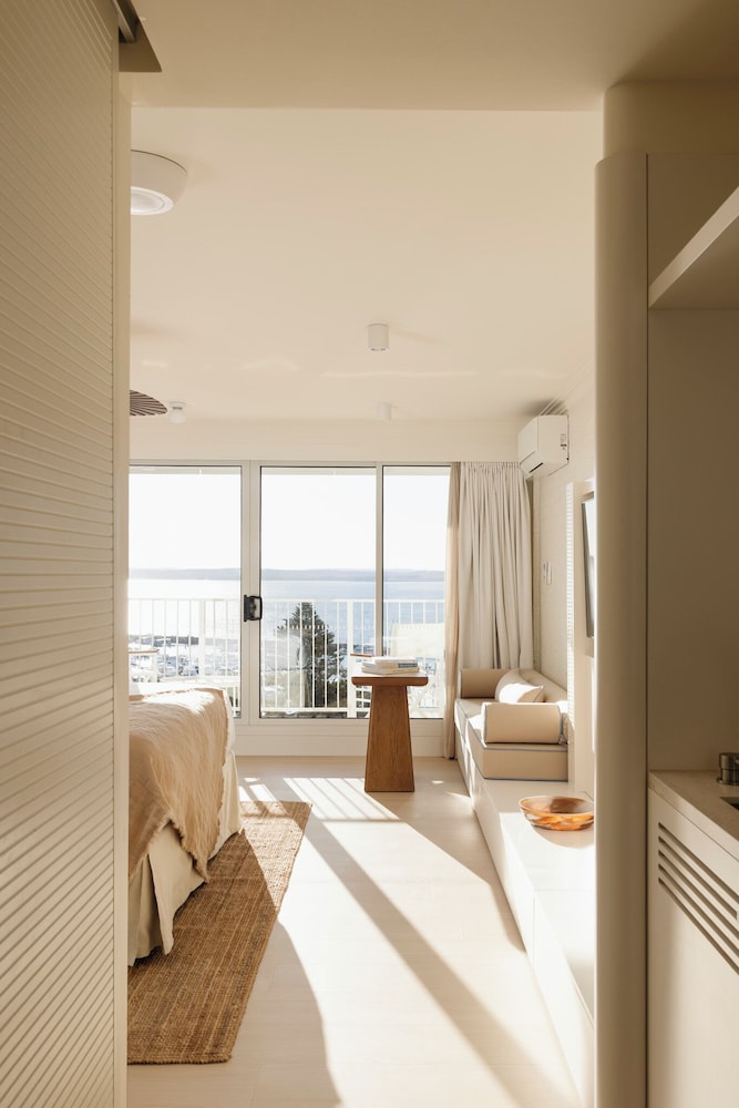 Marina Ocean View Room photo 1