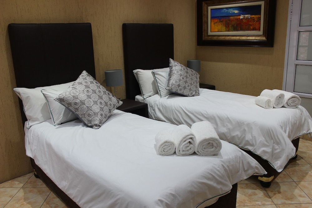 Deluxe Twin Room photo 1