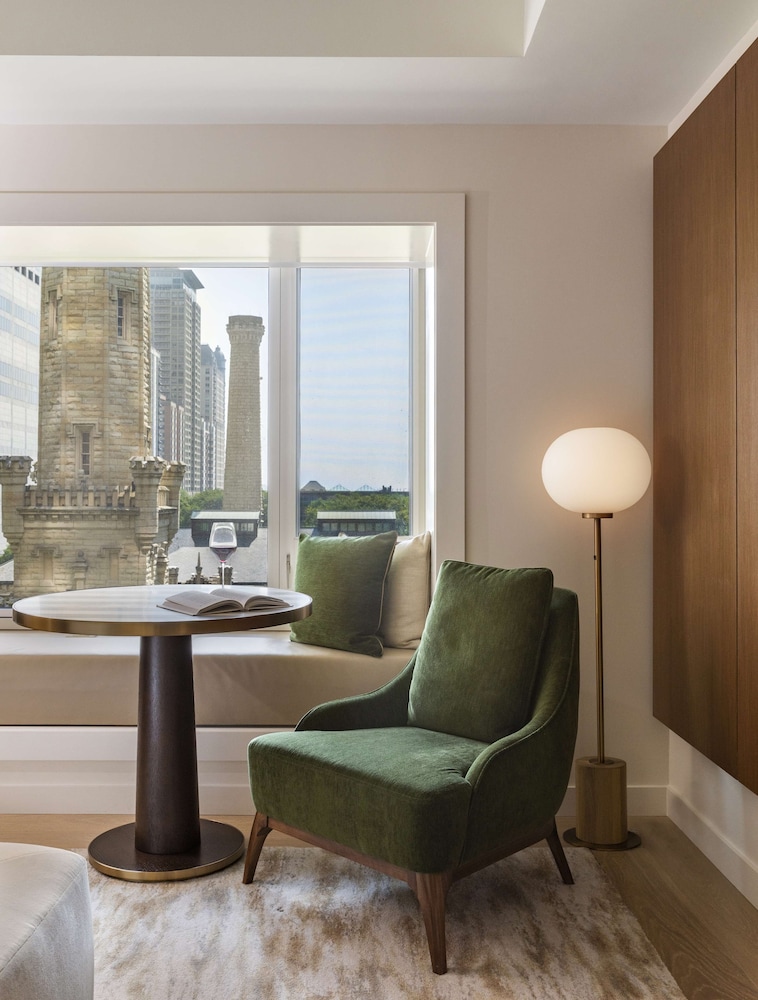 Room, 1 King Bed (Water Tower View)