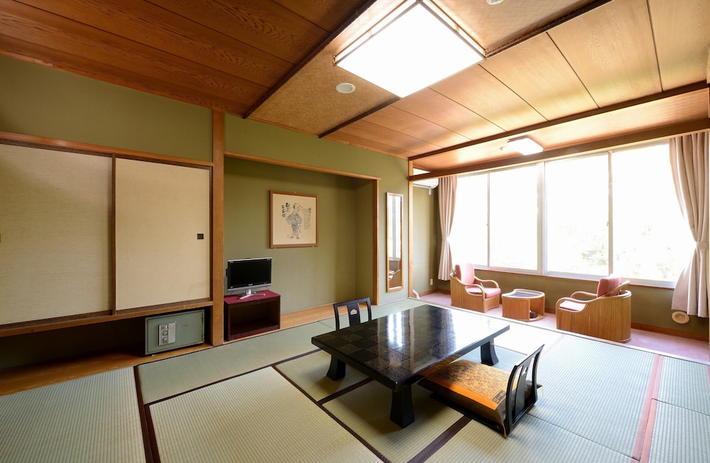 Japanese Style Room With Sea View photo 1