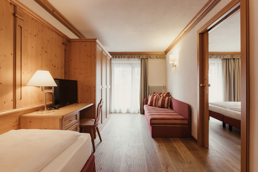 Family Suite photo 2