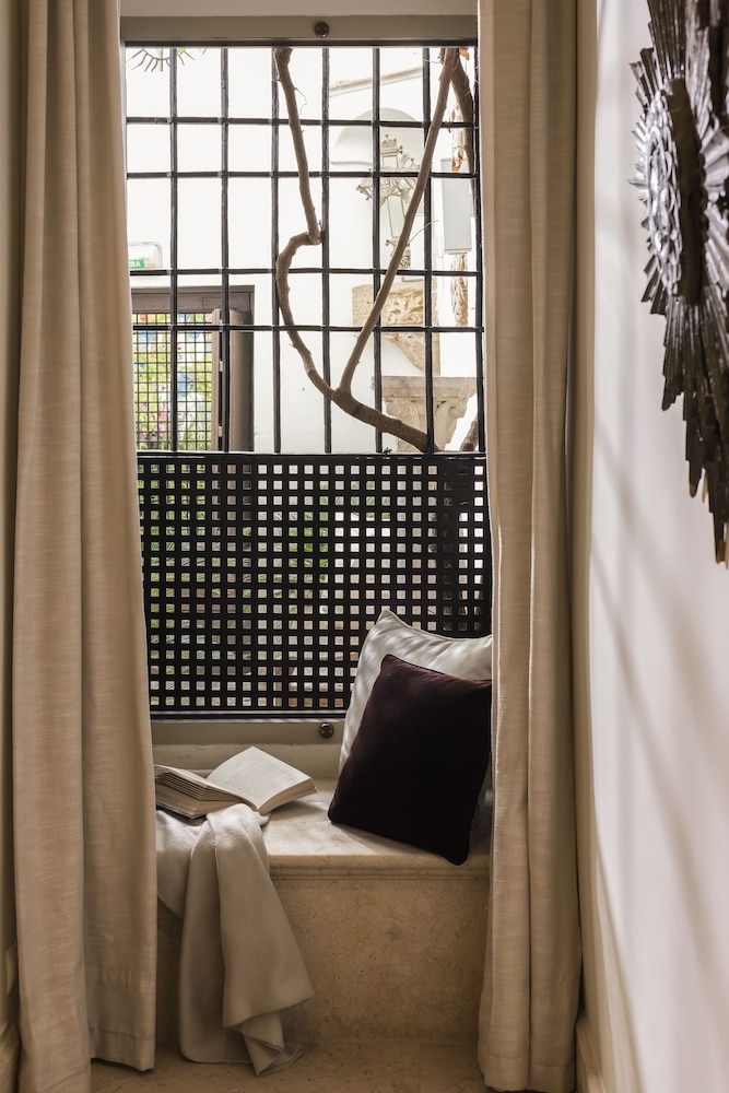 Superior Double Room - Photo 11