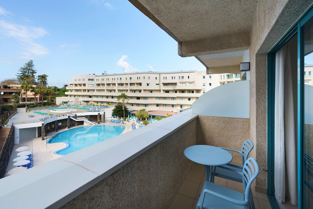 Standard Double Room, Pool View (2 Adults)