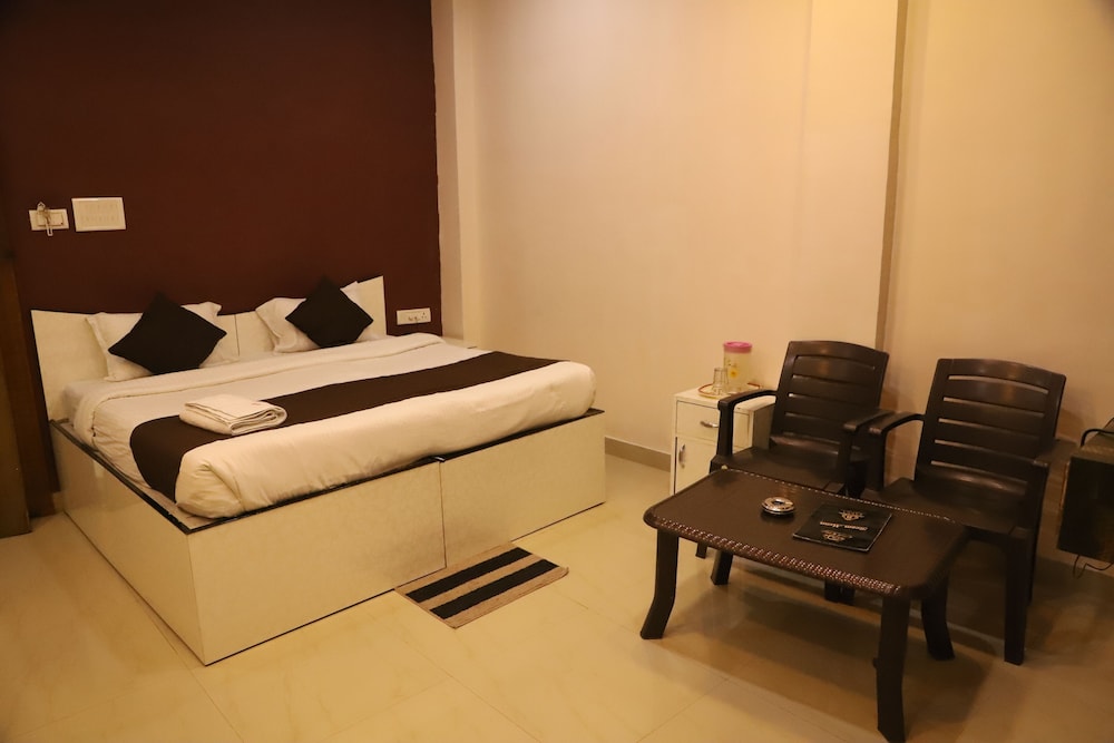 Premium Room - Photo 8
