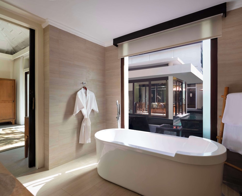 Two Bedrooms Pool Villa