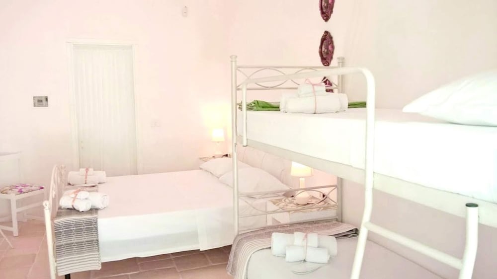 Deluxe Room, Multiple Beds, Park View photo 1