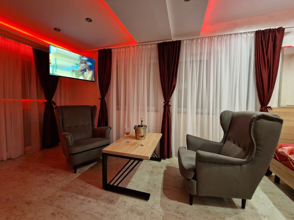 Luxury Studio Suite photo 3