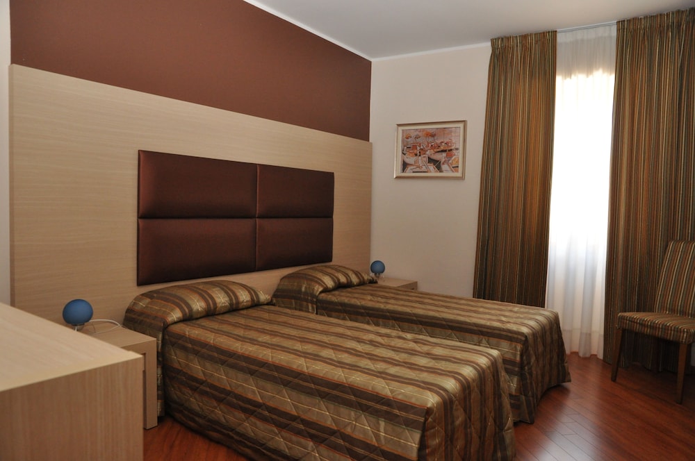 Twin Room photo 1