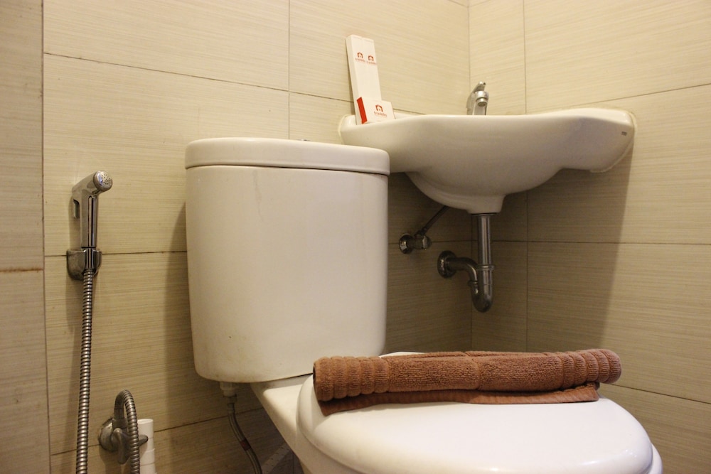 Room - Photo 10