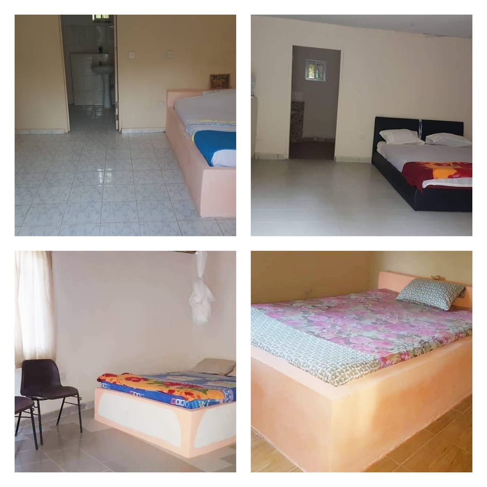Romantic Duplex, 1 King Bed, Accessible, Courtyard View photo 3