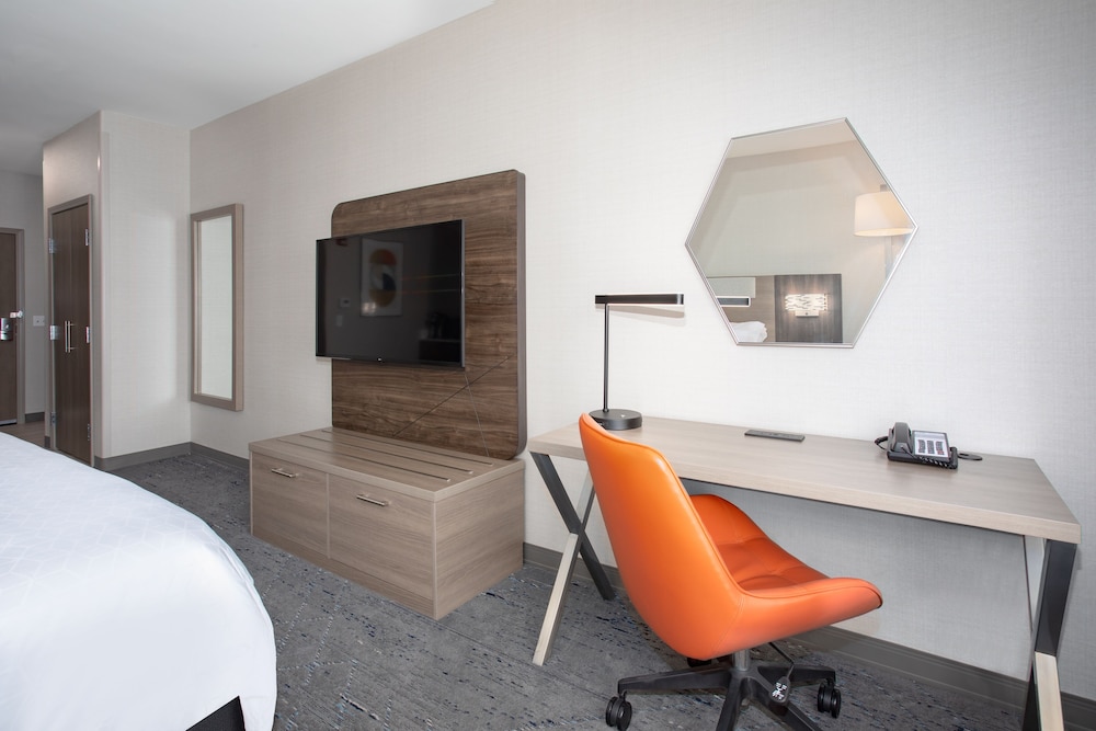 Standard Room, 2 Queen Beds, Accessible - Photo 2