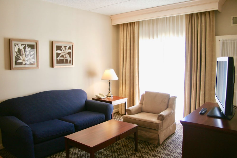 Suite, 2 Double Beds, Non Smoking - Photo 6