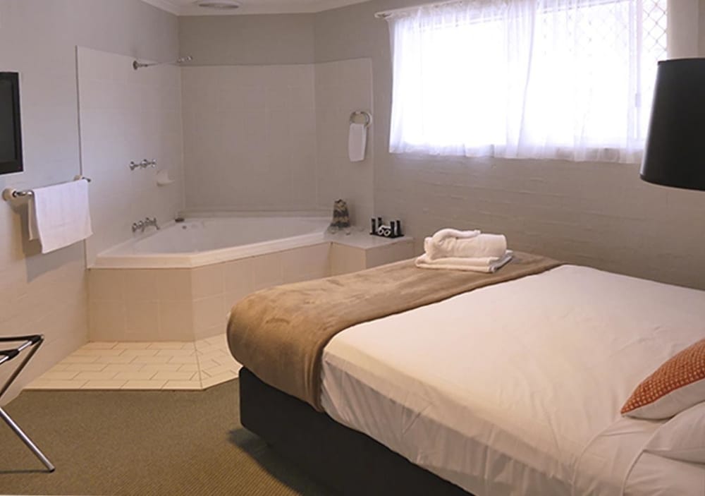 Premium Room, Jetted Tub photo 3