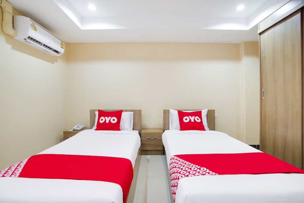 Standard Twin Room - Photo 4
