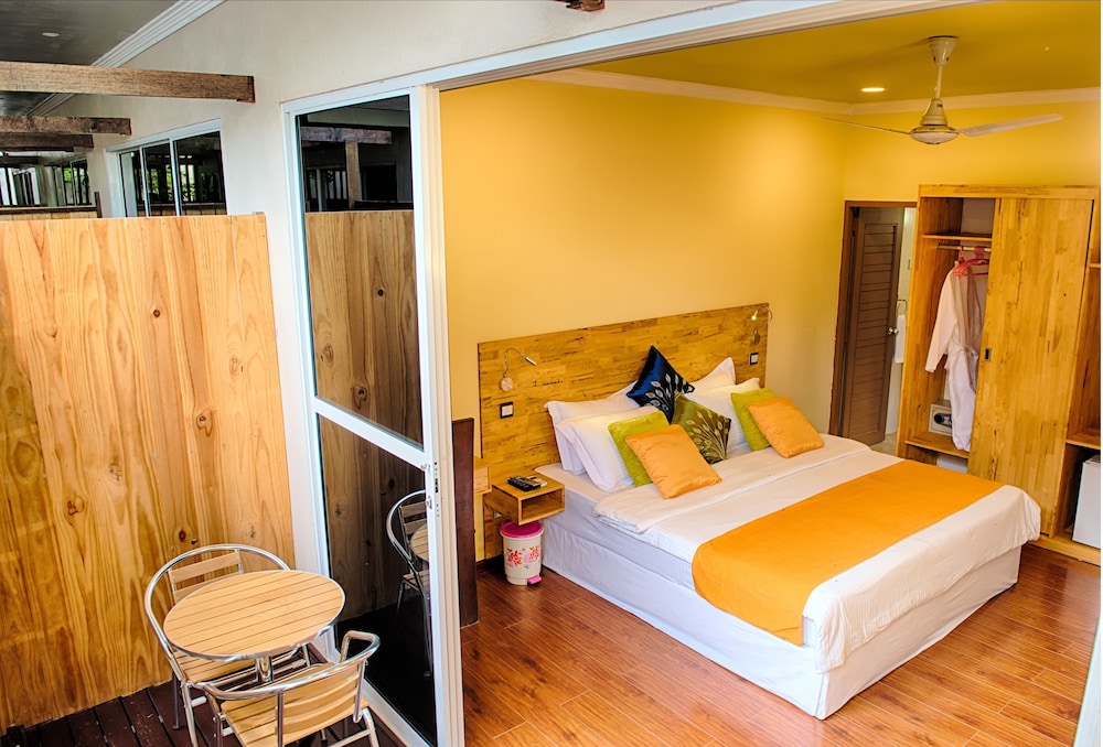 Deluxe Double Or Twin Room, Patio photo 3