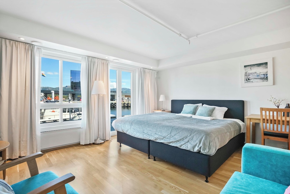 Deluxe Apartment, Harbor View