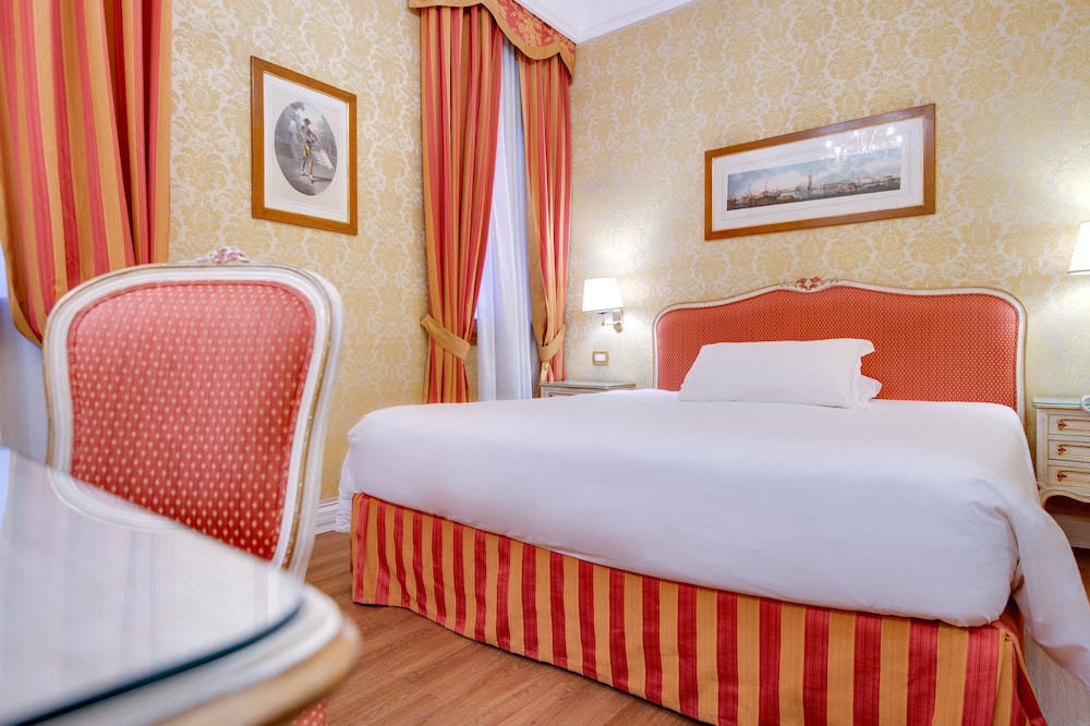 Superior Double Room Single Use photo 1