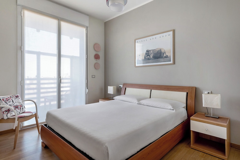Apartment, City View