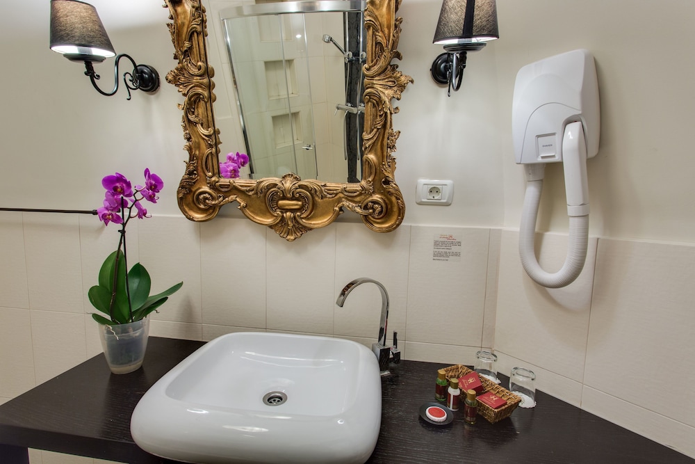 Executive Room - Photo 4