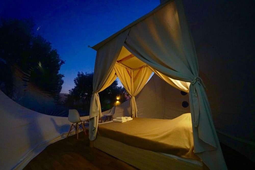 Exclusive Tent photo 2