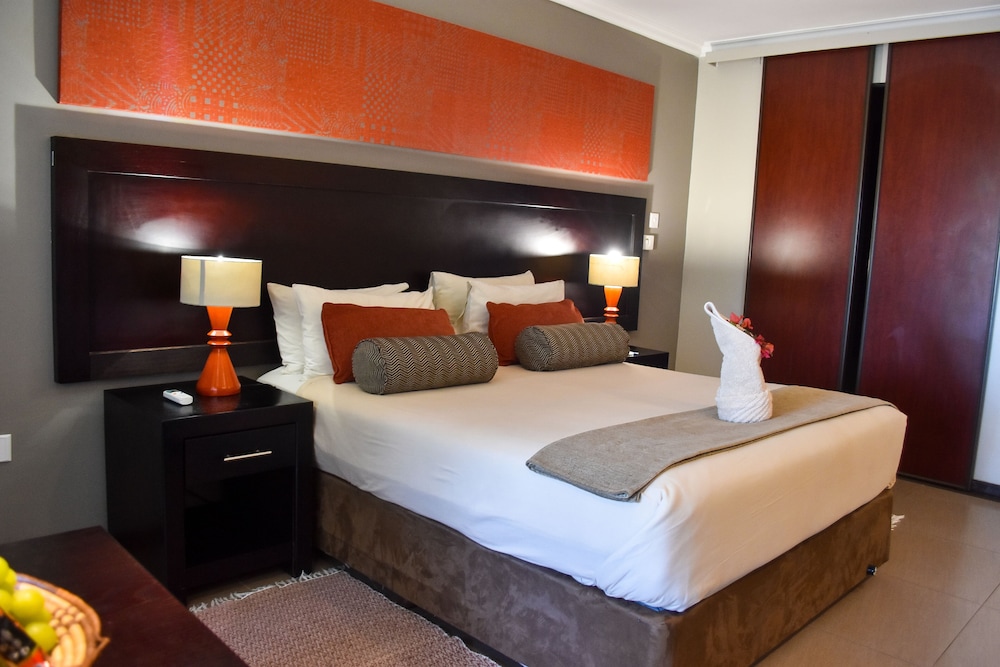 Deluxe Room, 1 Double Bed, Garden View photo 3
