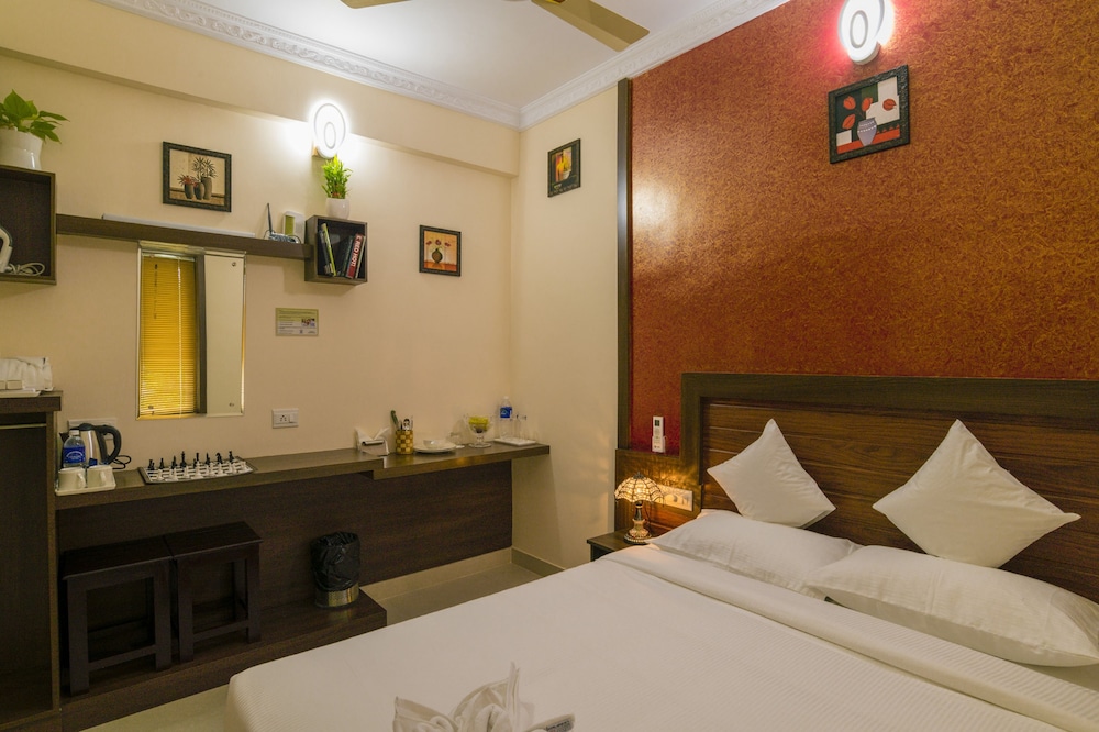 Standard Double Room, 1 Queen Bed, Private Bathroom photo 3