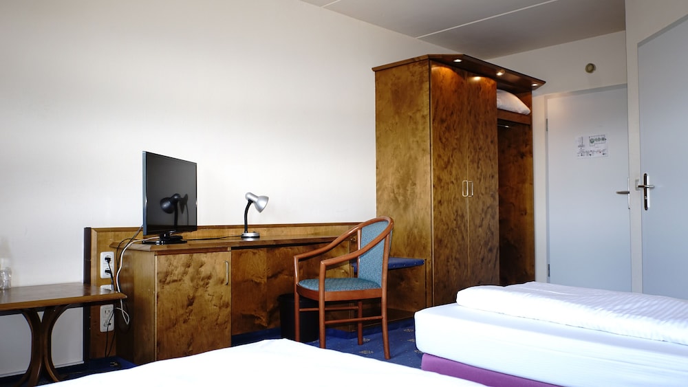 Standard Triple Room - Photo 5