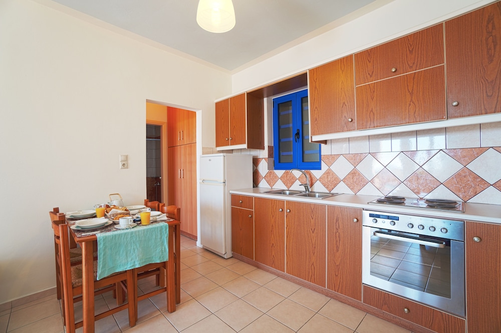 Apartment with Sea View - Photo 18