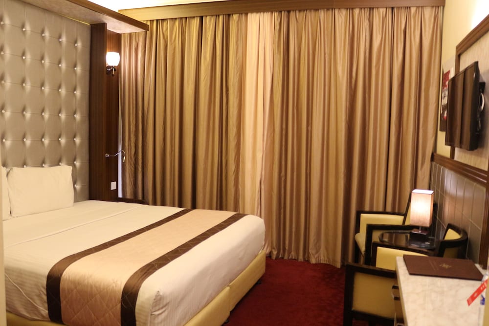 Standard Triple Room, Balcony photo 2