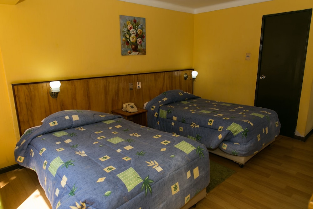 Standard Double Room, 2 Twin Beds photo 2