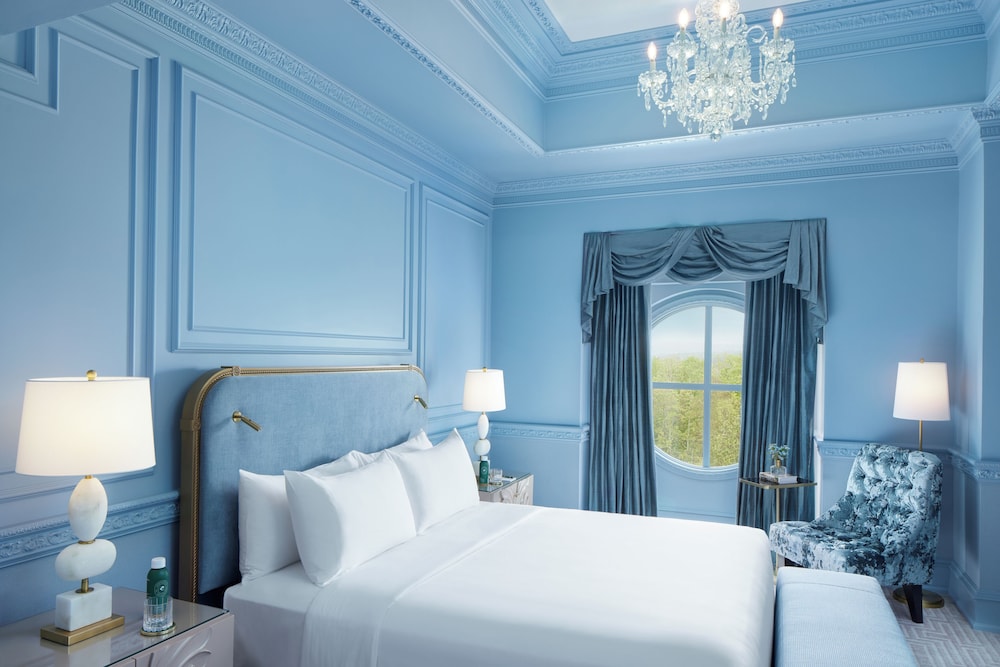 The Chateau Club Suite