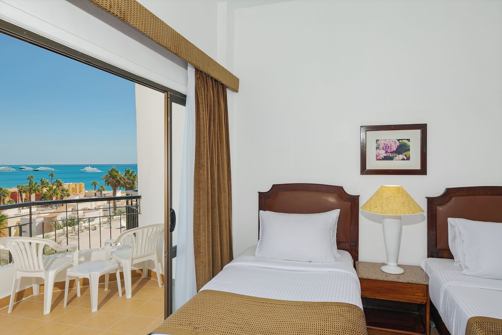 Standard Room, Partial Sea View - Photo 7