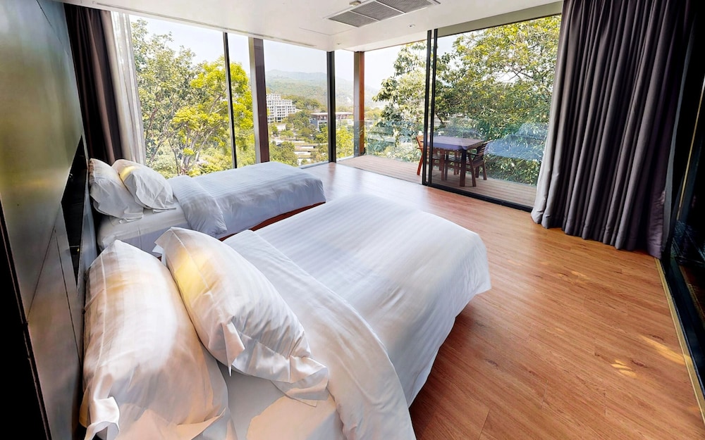 One Bedroom Pool Villa Twin bed Partial Seaview photo 2