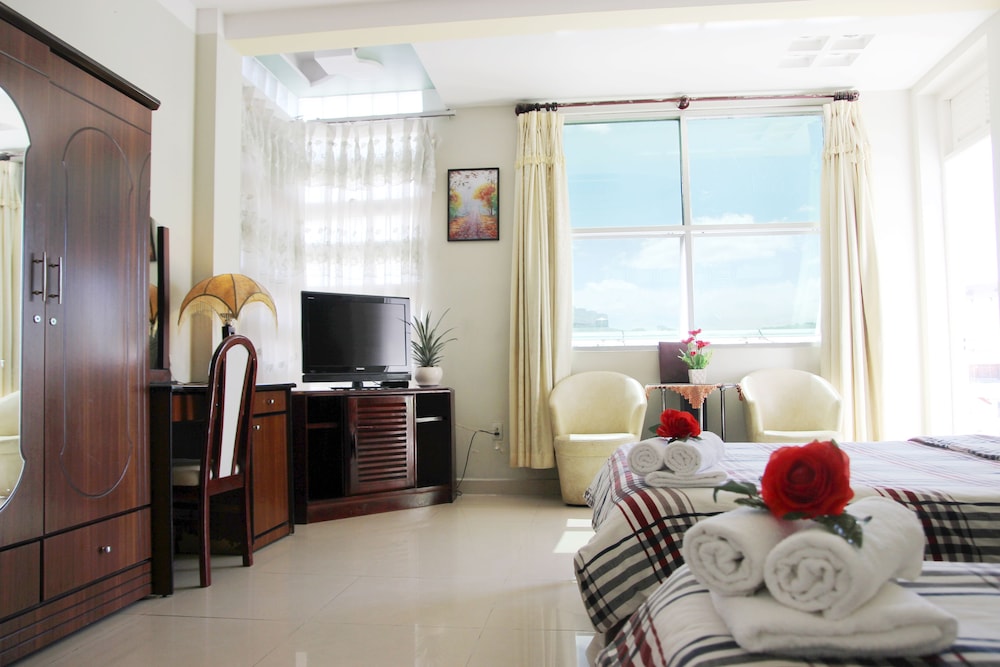 Deluxe Twin Room, Balcony, City View