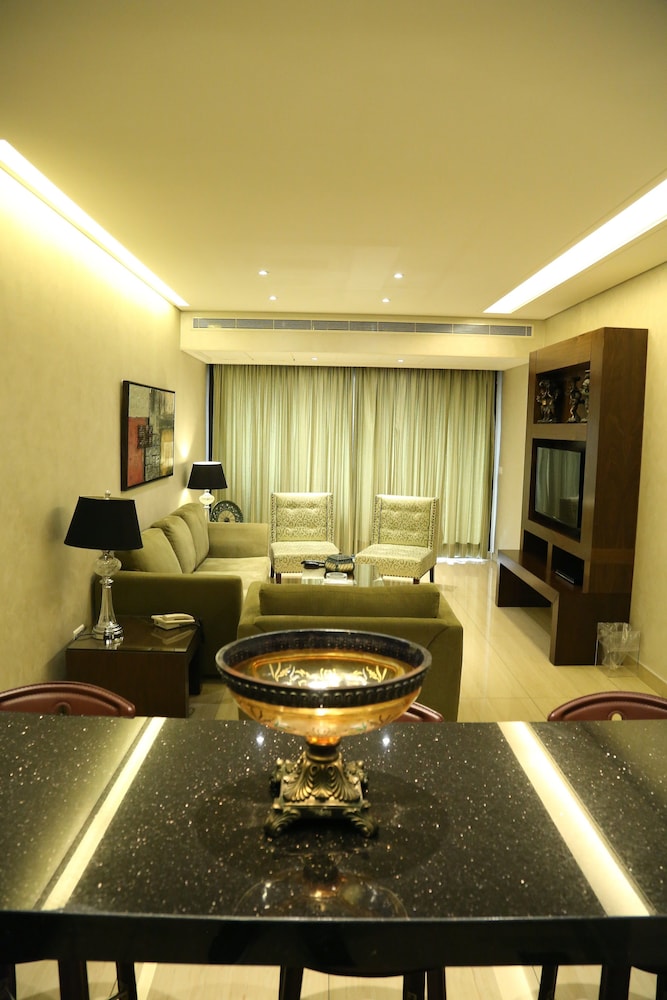 Executive Suite photo 1