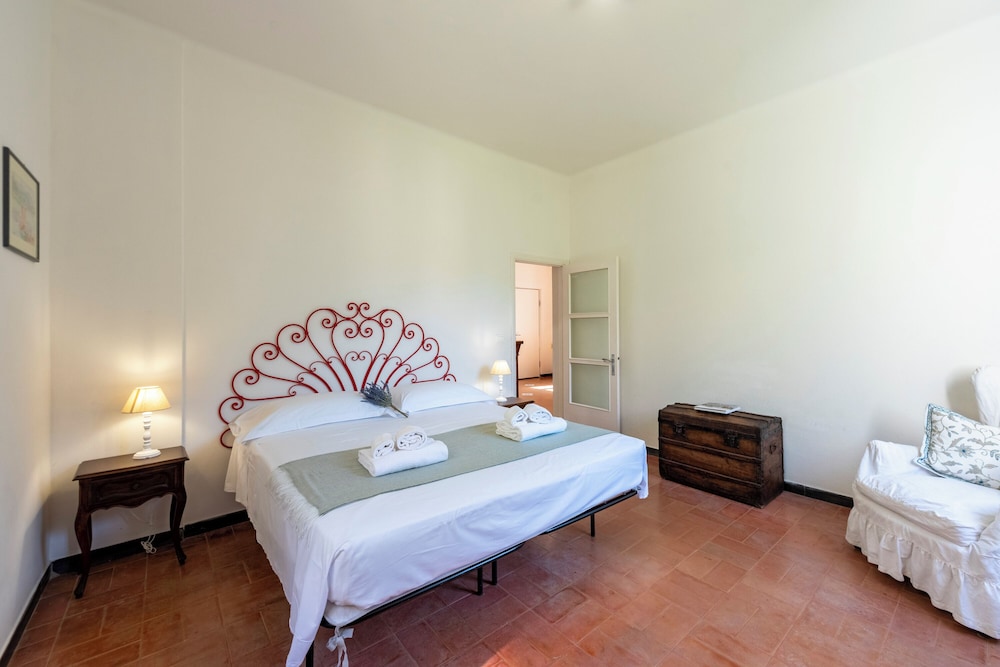Family Apartment, Multiple Bedrooms (Middle Apartment Vernazza) photo 2