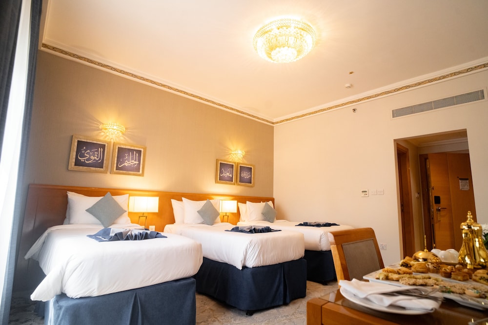 Standard Triple Room photo 3