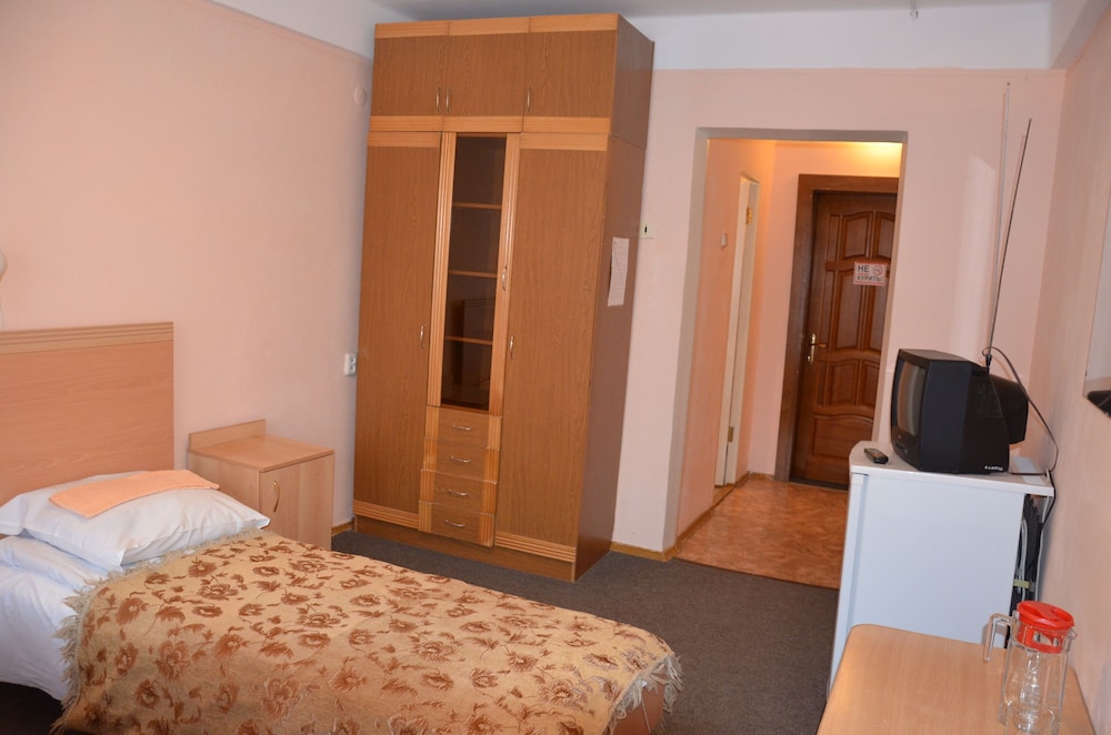 Standard Twin Room photo 1