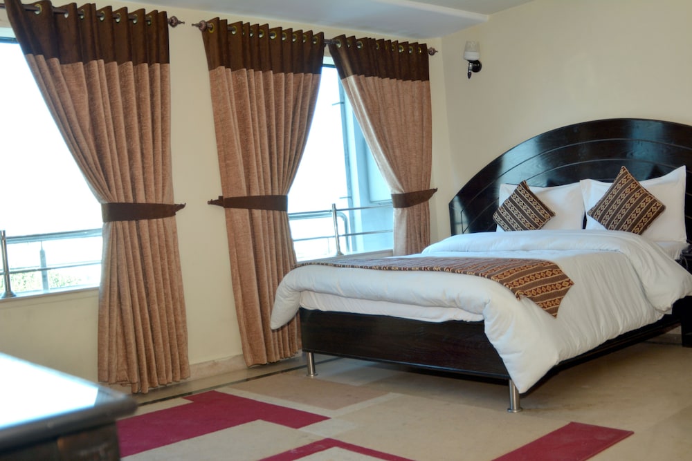 Deluxe Double or Twin Room, Mountain View