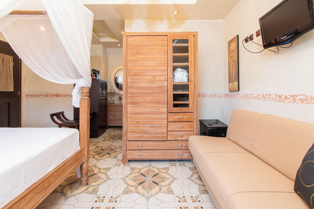 Double Room, 1 Queen Bed photo 3