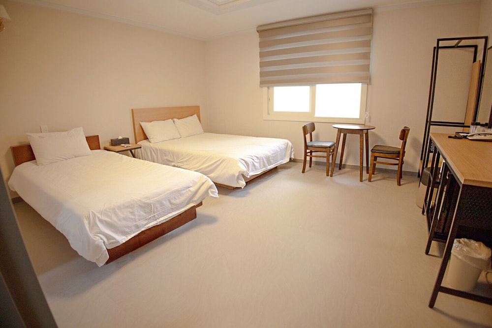 Twin Room photo 1