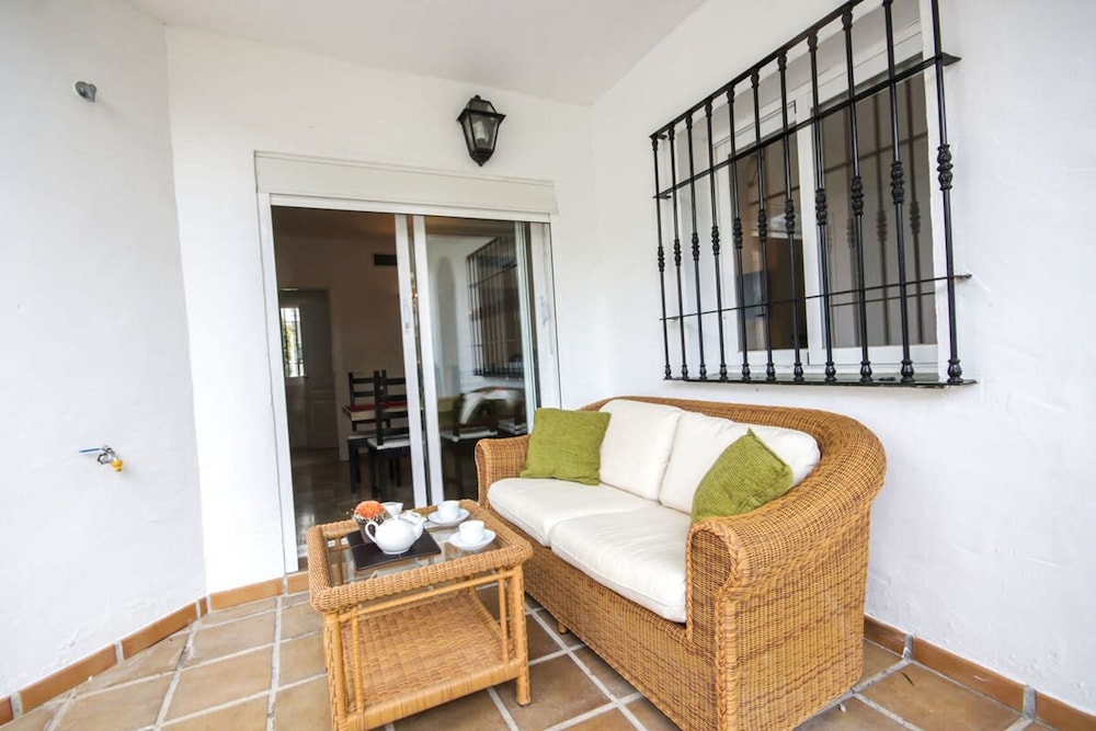 Modern 3 Bedroom Pool Access Apartment F-7, Billede 8