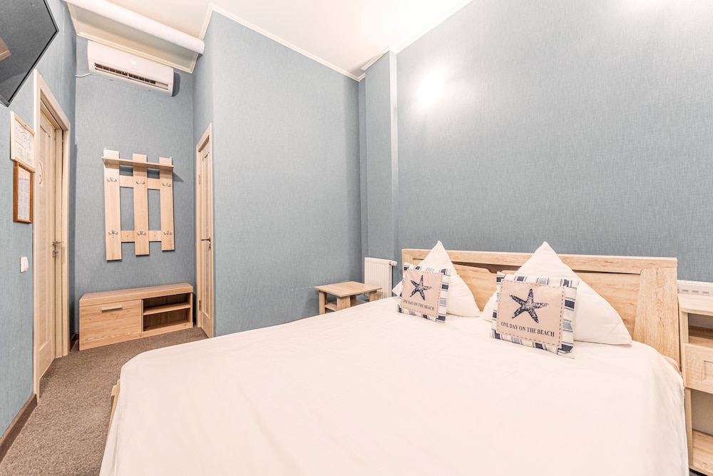 Economy Double Room photo 2