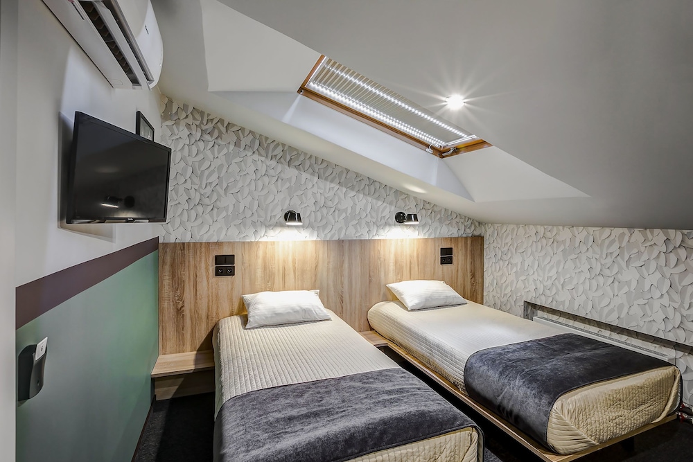 Double or Twin Room photo 2