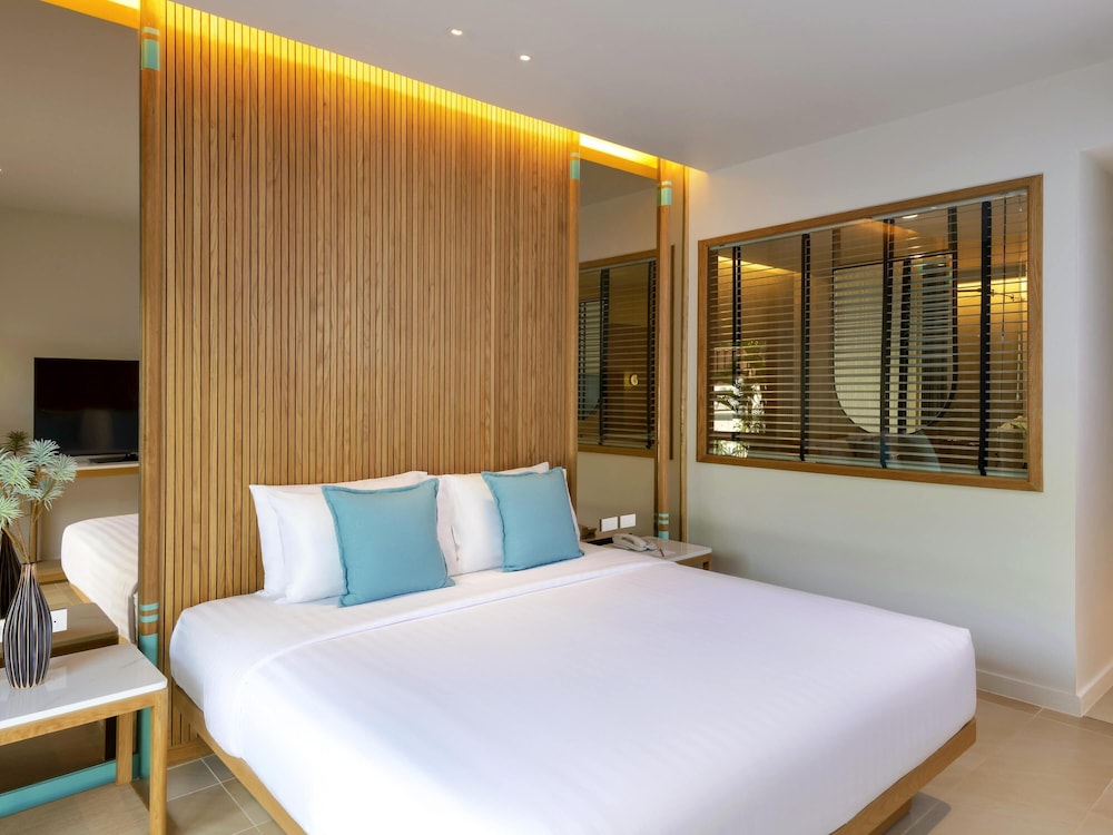 Premier Suite, 1 Double Bed with Sofa bed, Sea View (Living room) - Photo 2