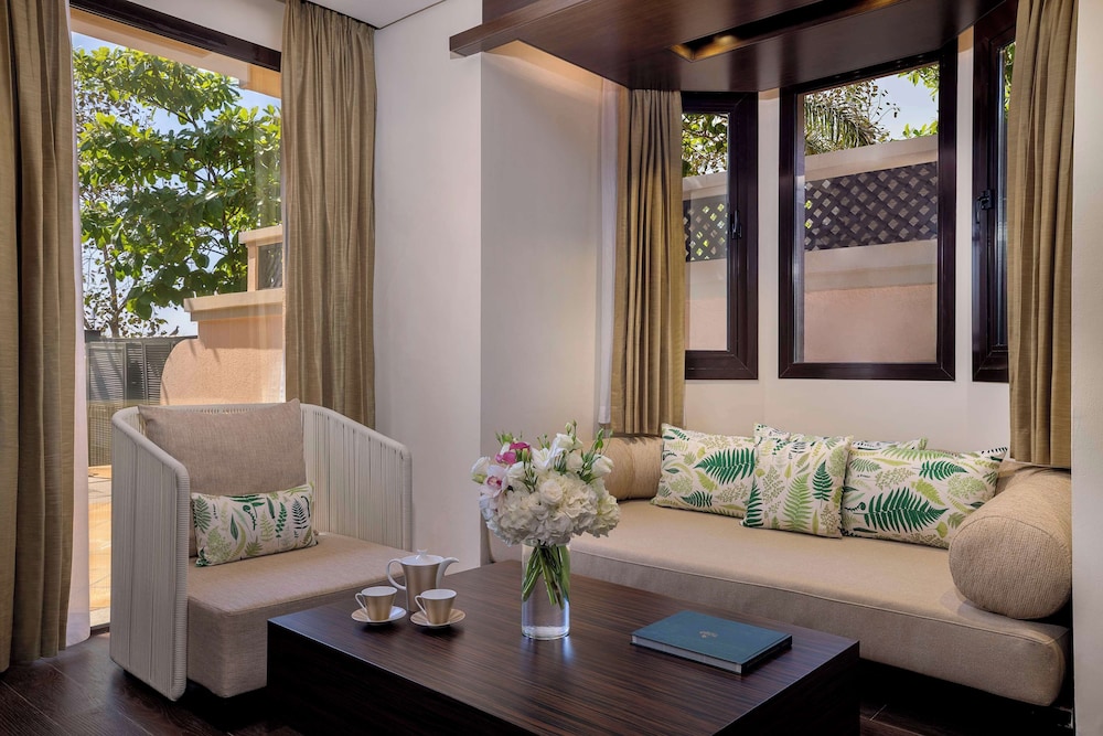 One Bedroom Beach Pool Villa