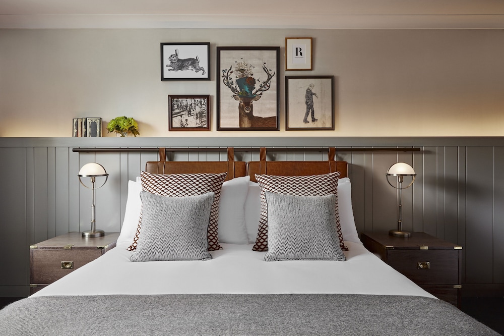 Room, 1 Double Bed (Essential)