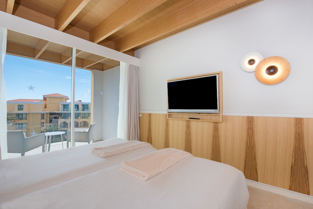 Suite Duplex, lateral sea view