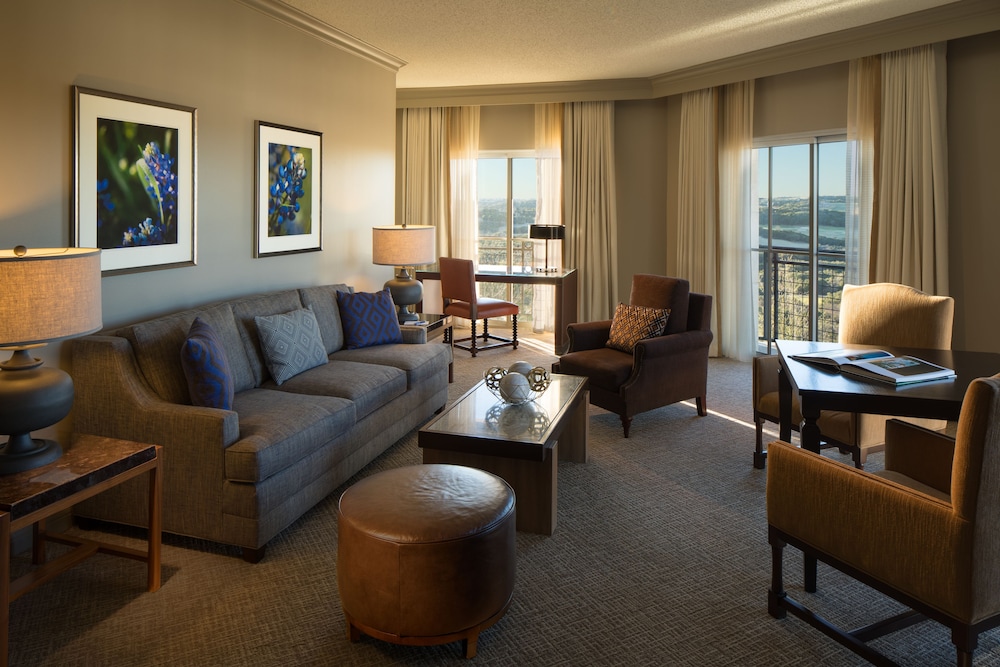 Luxury Suite (Texas)